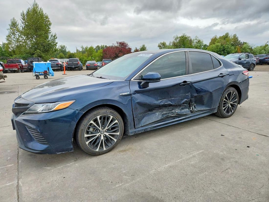 2019 TOYOTA CAMRY HYBRID