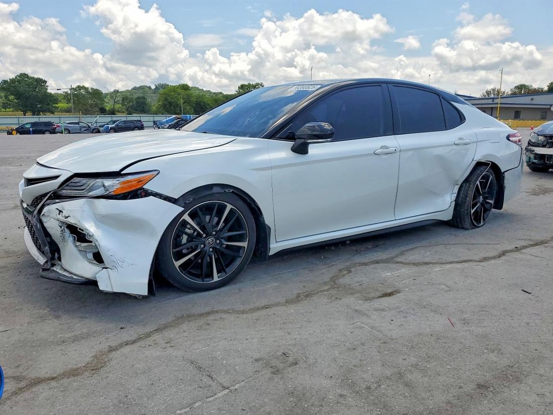 2020 TOYOTA CAMRY