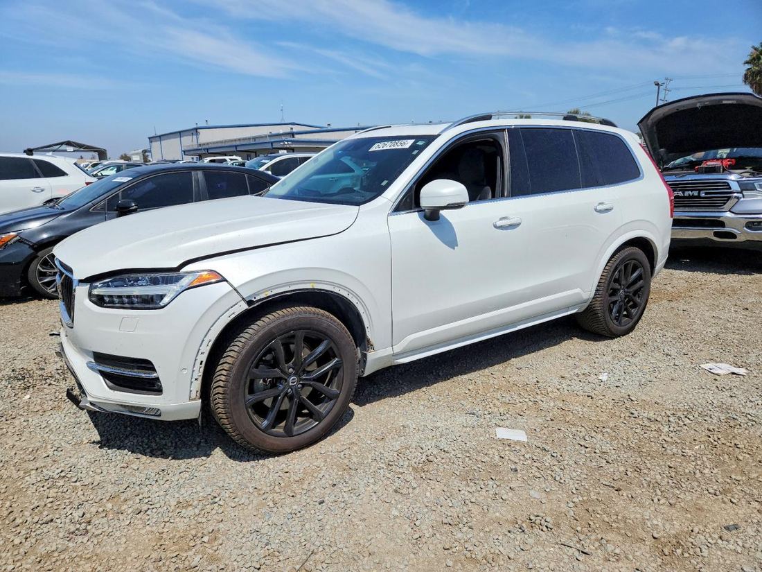 2018 VOLVO XC90