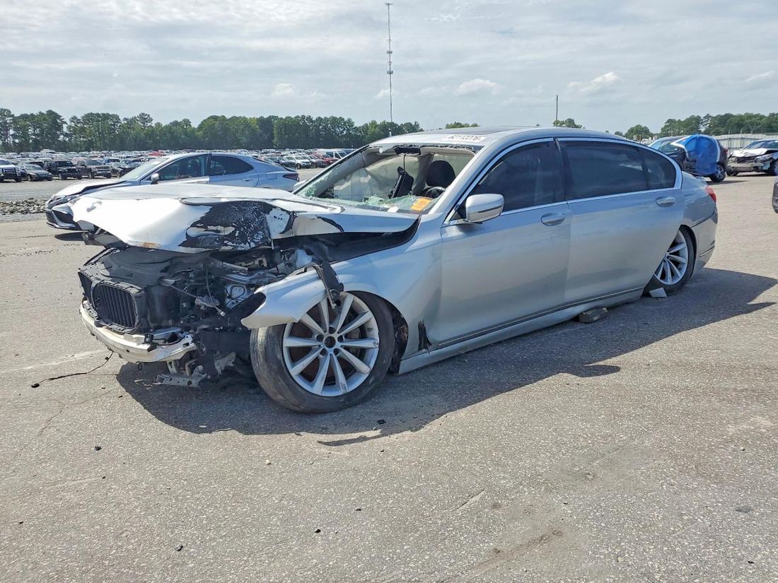 2019 BMW 740