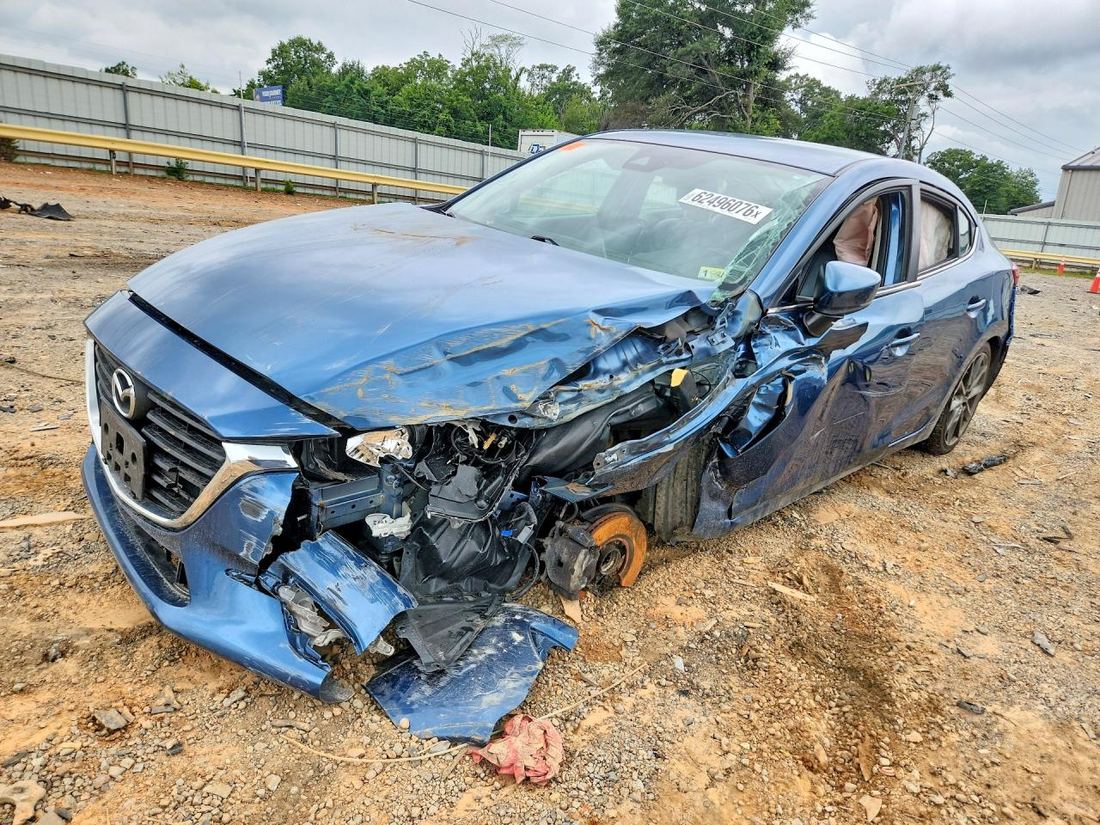 2018 MAZDA 3