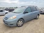 2010 TOYOTA SIENNA