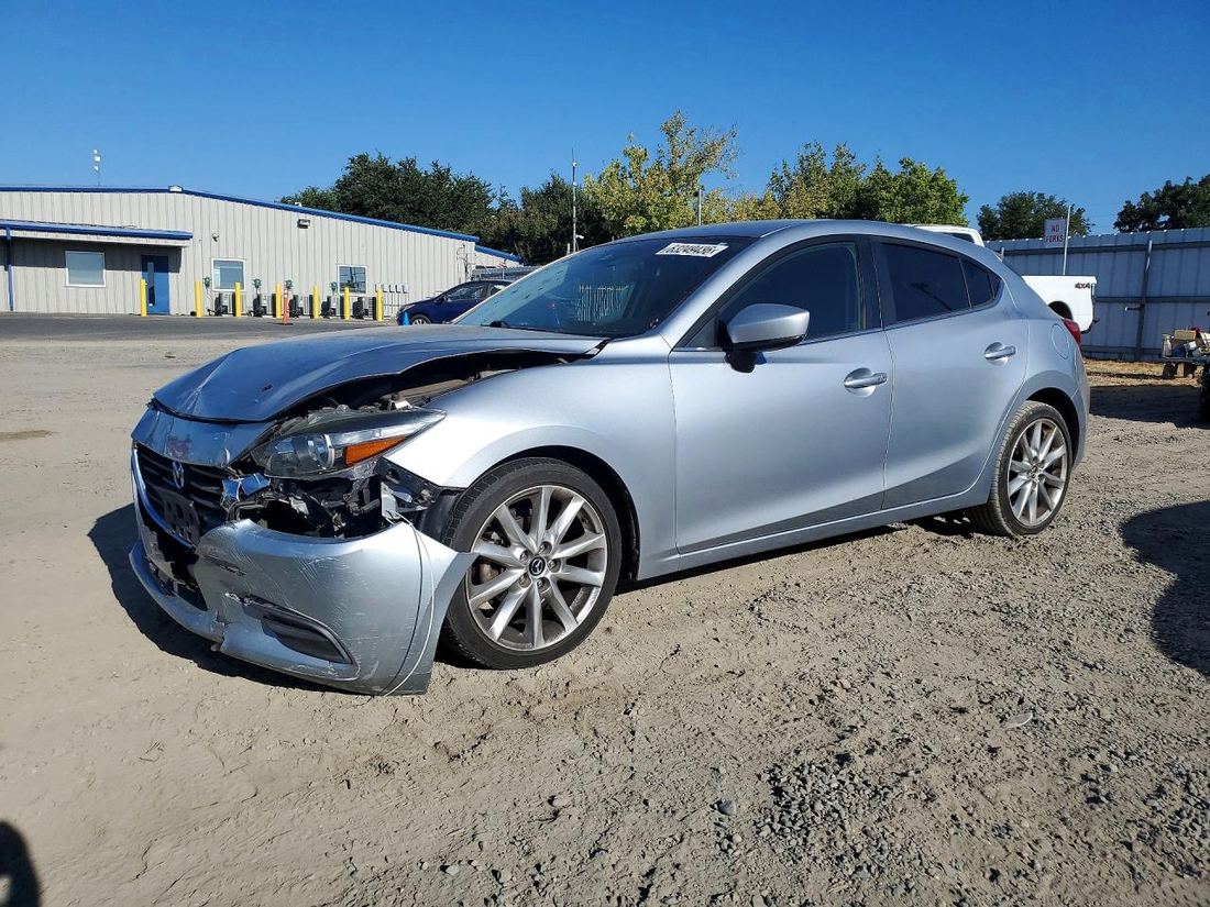 2017 MAZDA 3