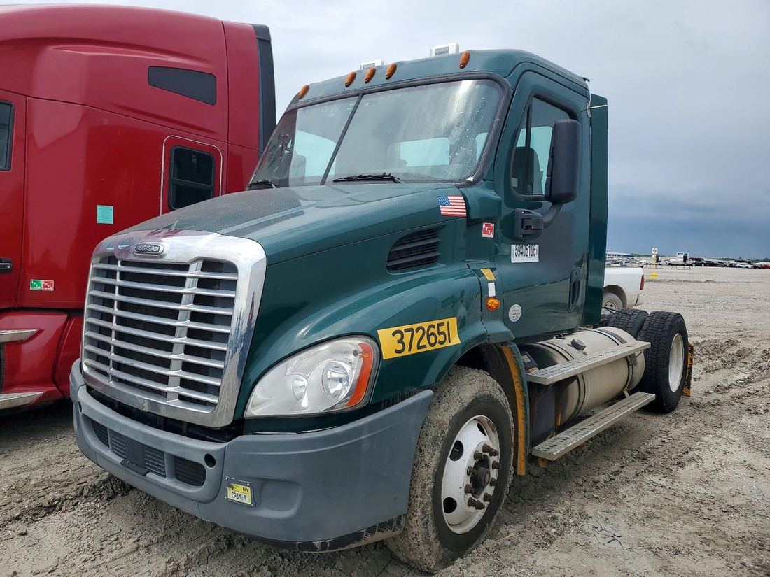 2018 FREIGHTLINER CASCADIA 113