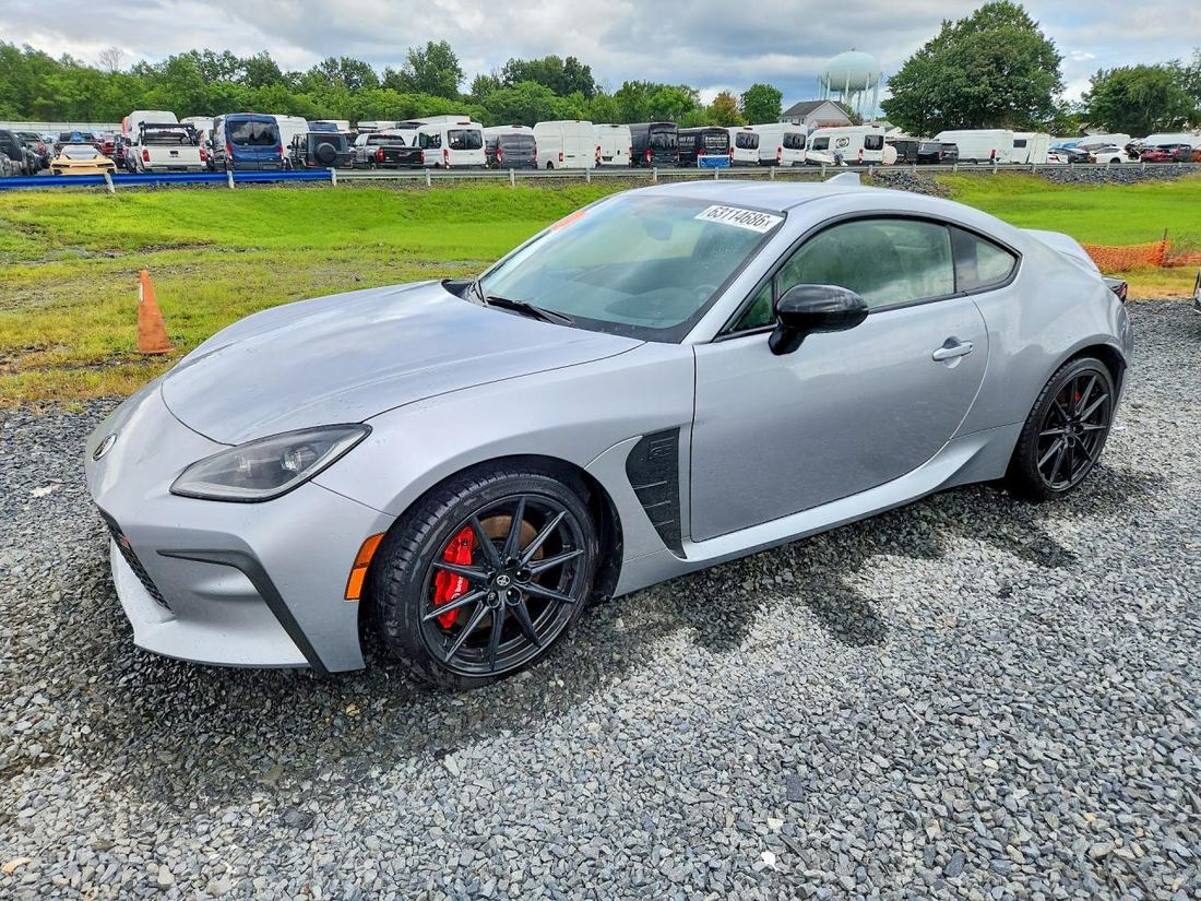 2025 TOYOTA GR86