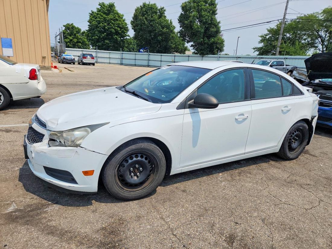 2013 CHEVROLET CRUZE