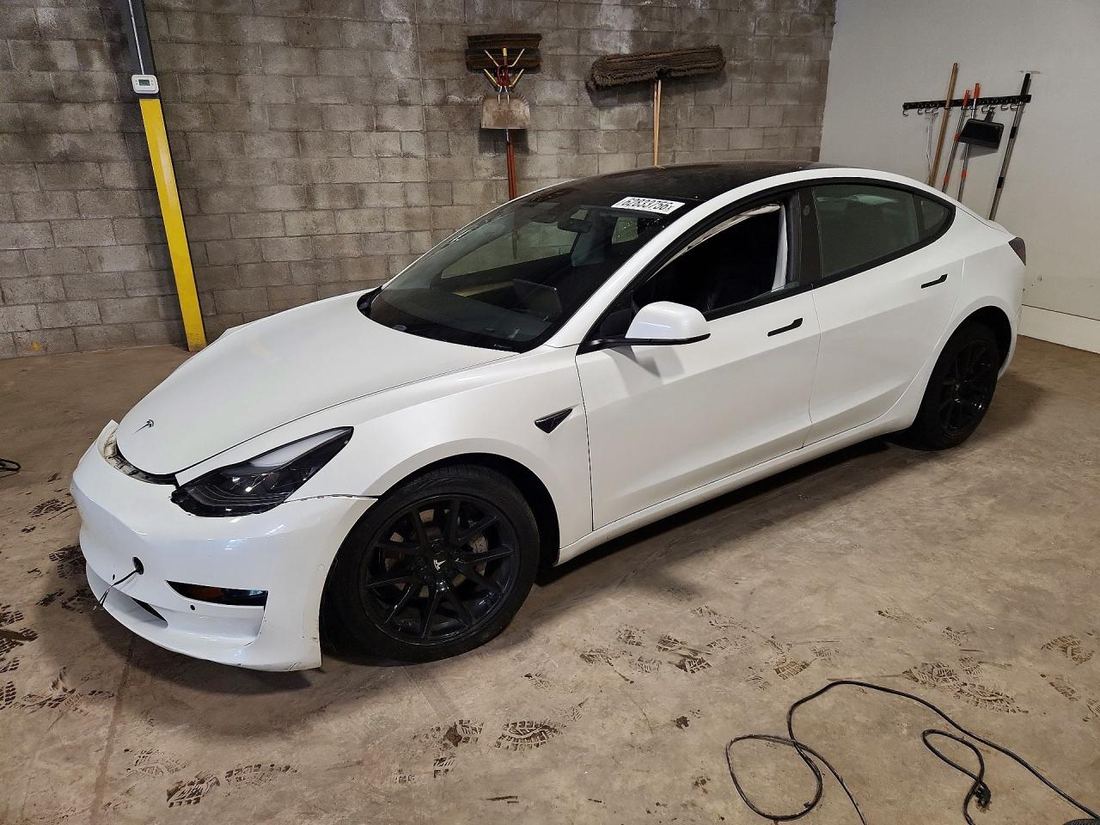 2021 TESLA MODEL 3