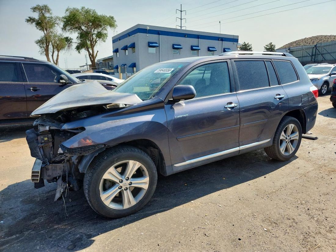 2012 TOYOTA HIGHLANDER