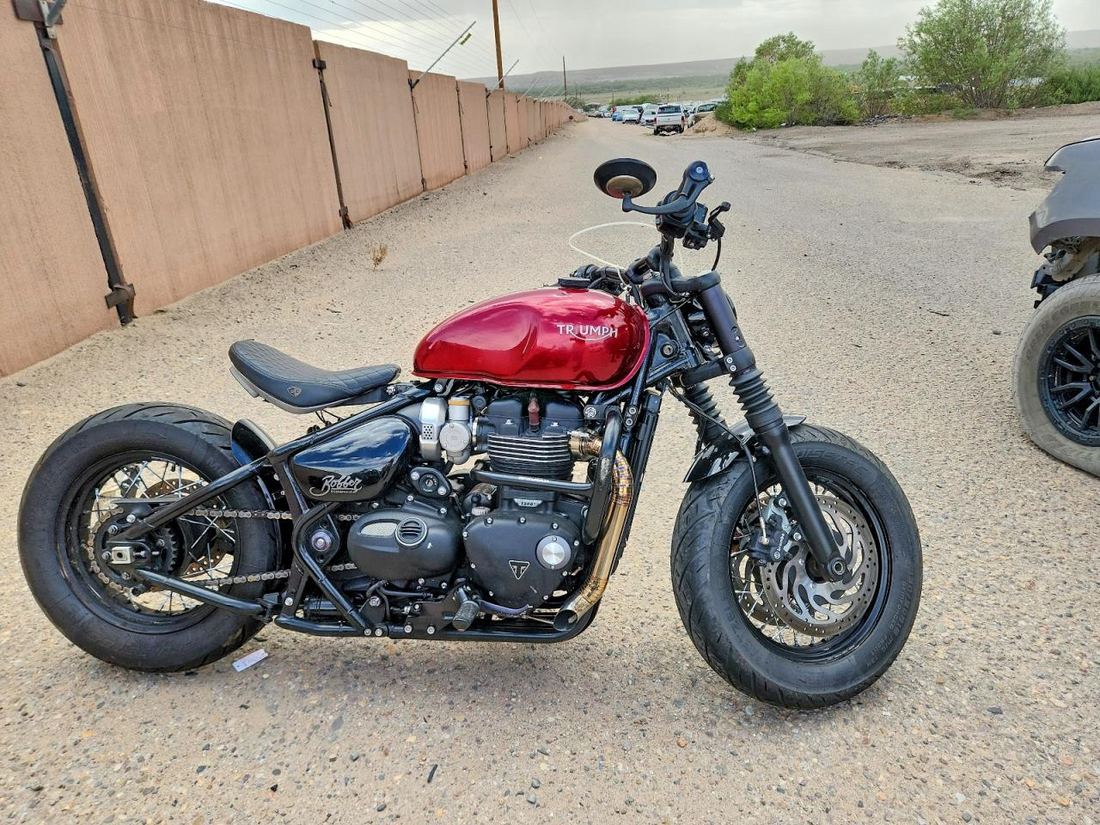 2022 TRIUMPH MOTORCYCLE BONNEVILLE