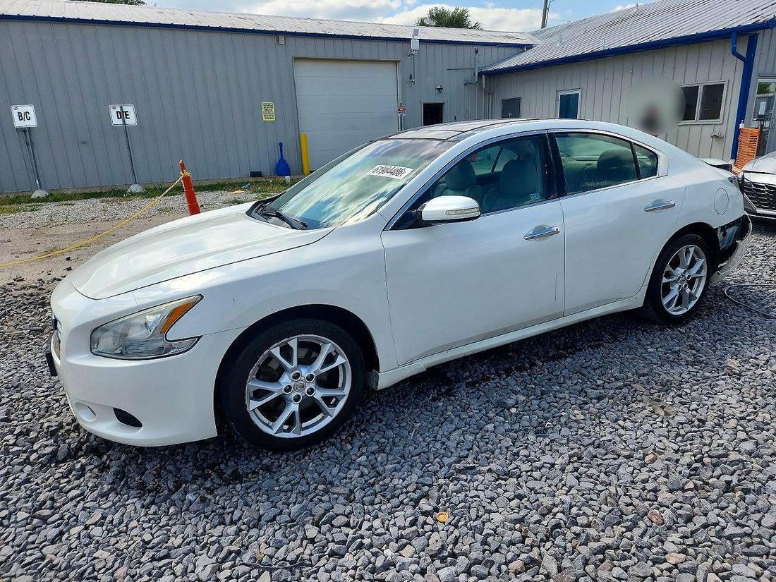 2014 NISSAN MAXIMA