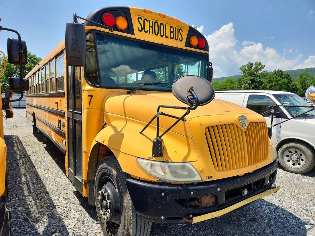 2011 IC CORPORATION SCHOOL BUS