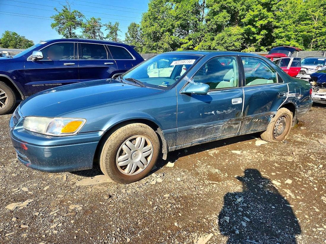 2001 TOYOTA CAMRY