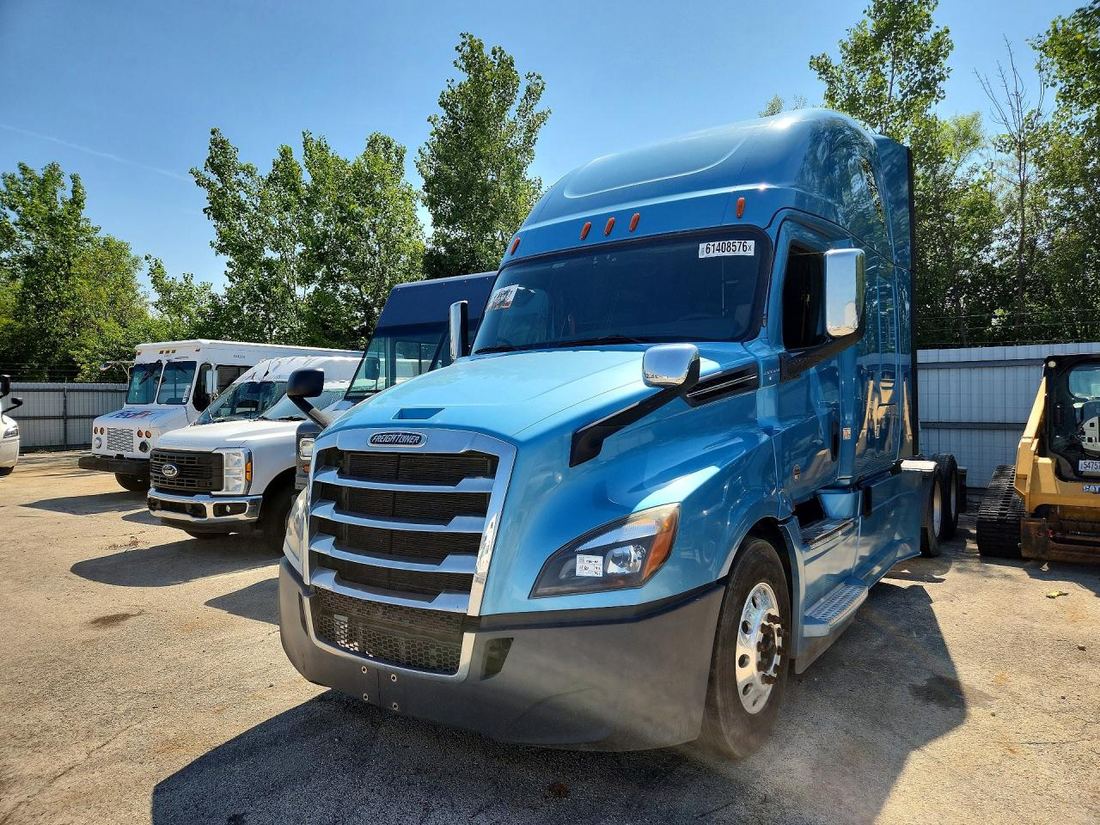 2020 FREIGHTLINER CASCADIA 126