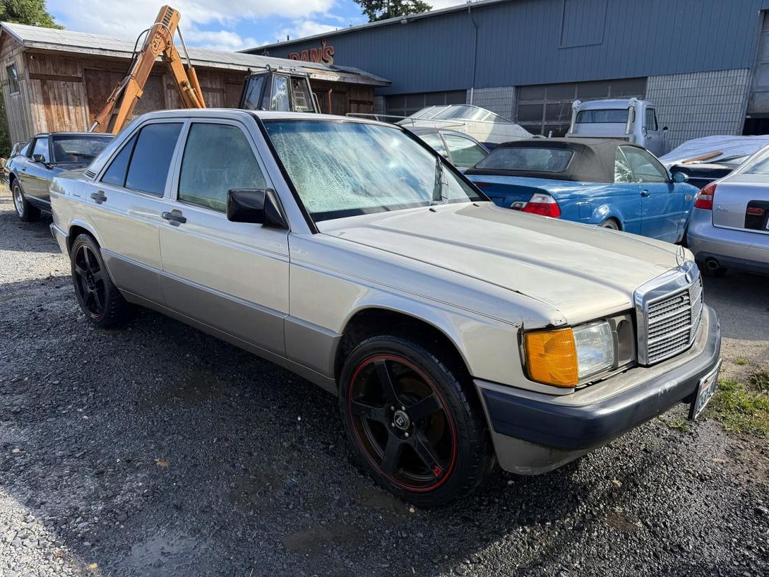 1989 MERCEDES-BENZ 190