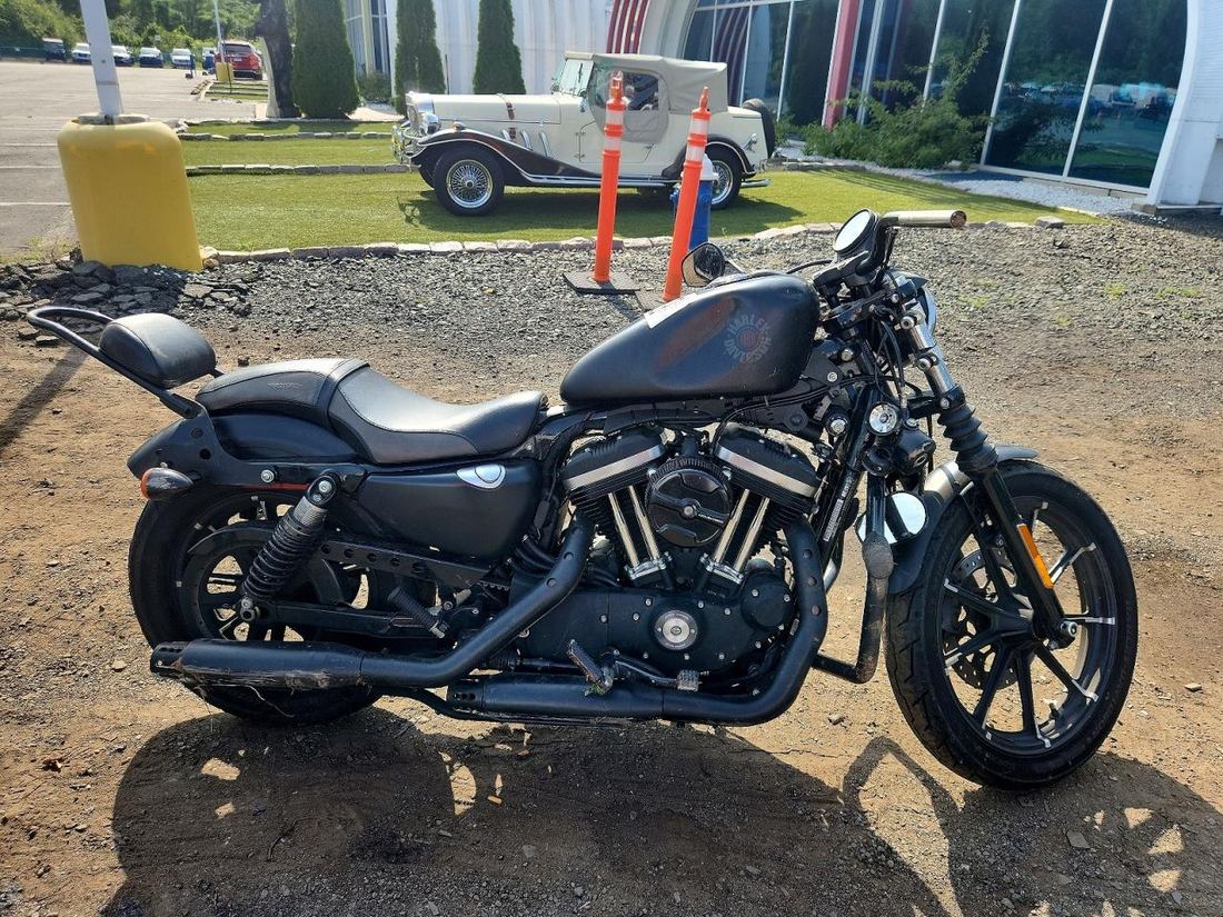 2020 HARLEY-DAVIDSON XL883