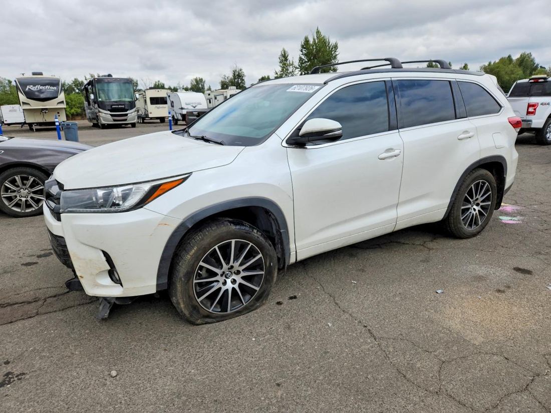 2018 TOYOTA HIGHLANDER