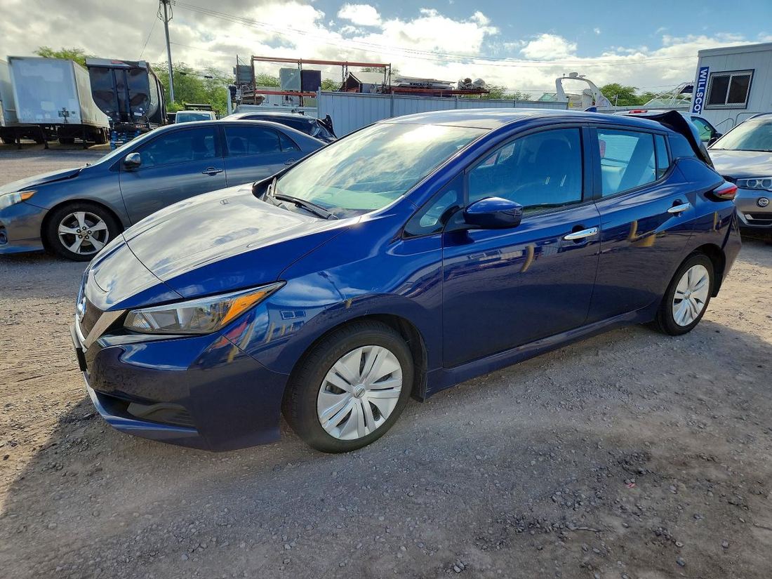 2022 NISSAN LEAF