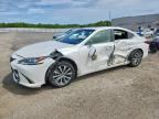 2019 LEXUS ES