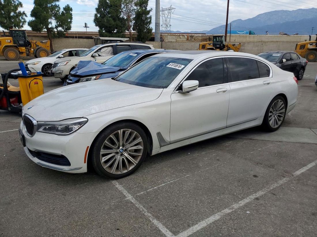 2016 BMW 750