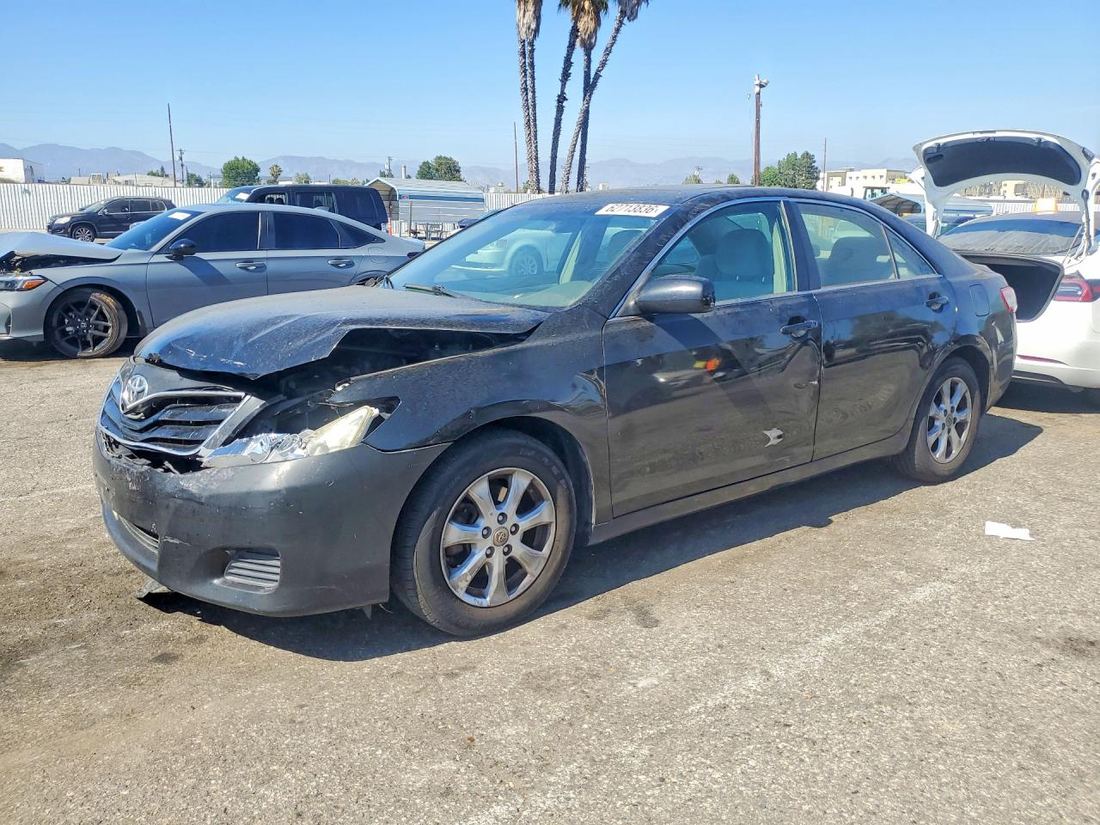 2011 TOYOTA CAMRY