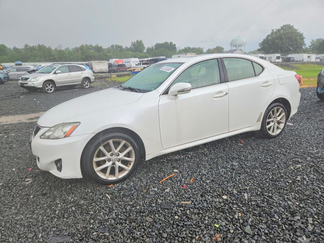 2011 LEXUS IS