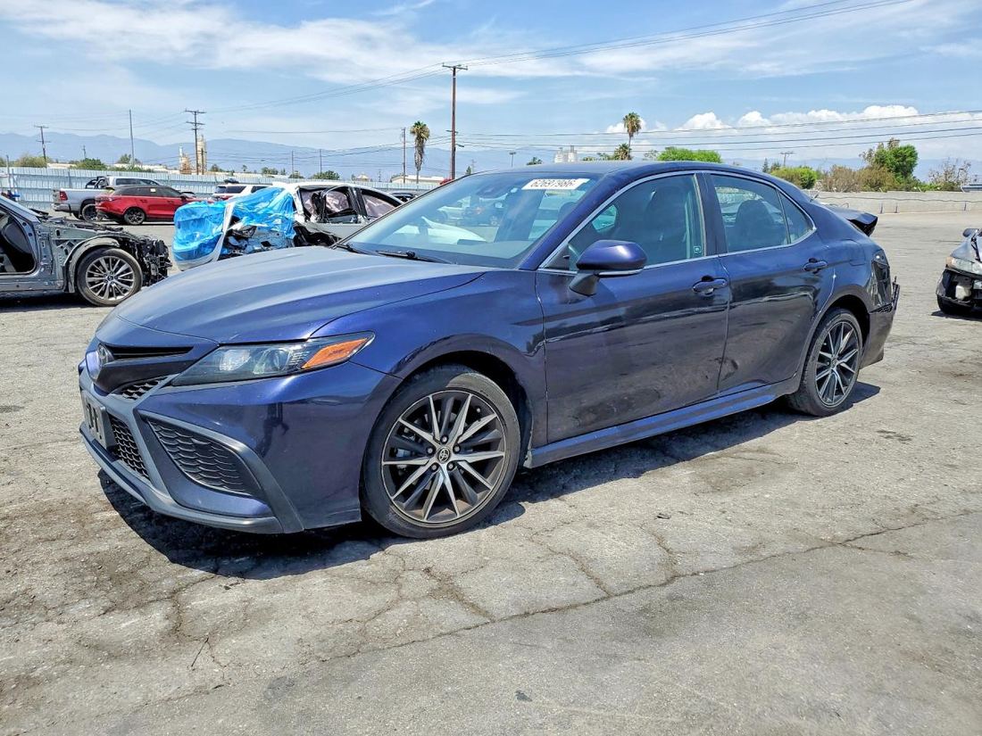 2022 TOYOTA CAMRY