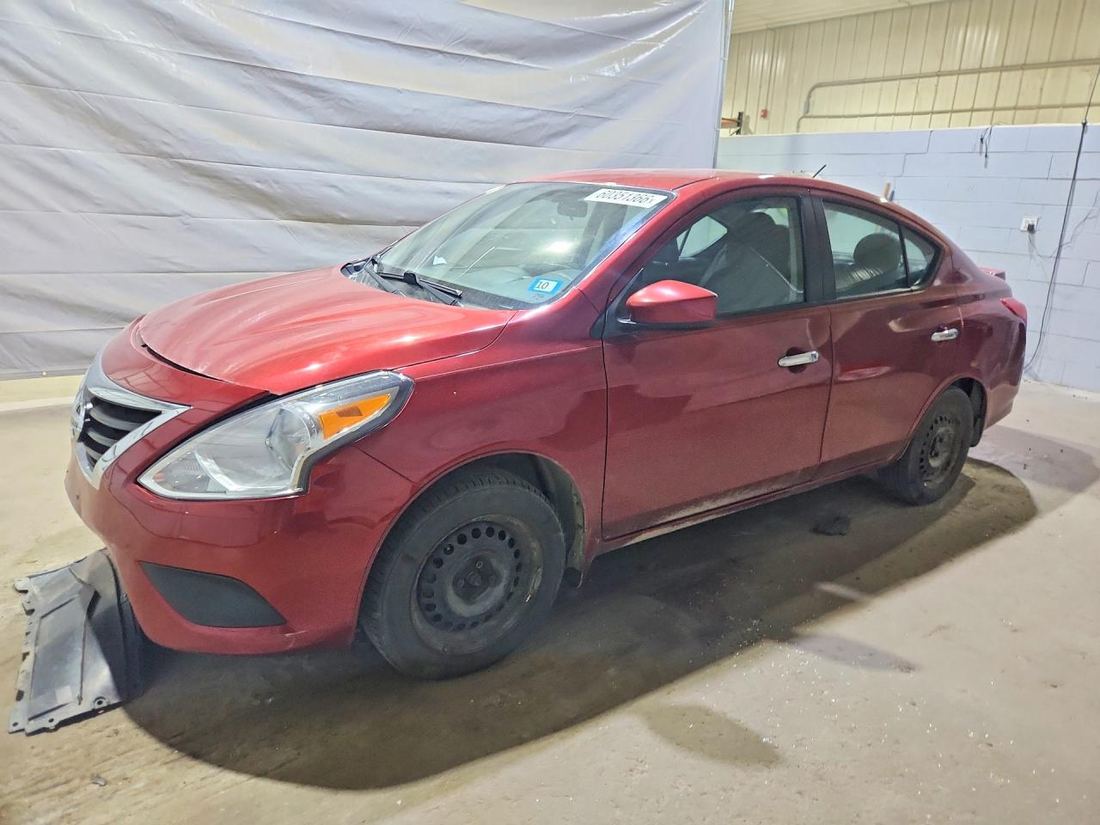 2017 NISSAN VERSA