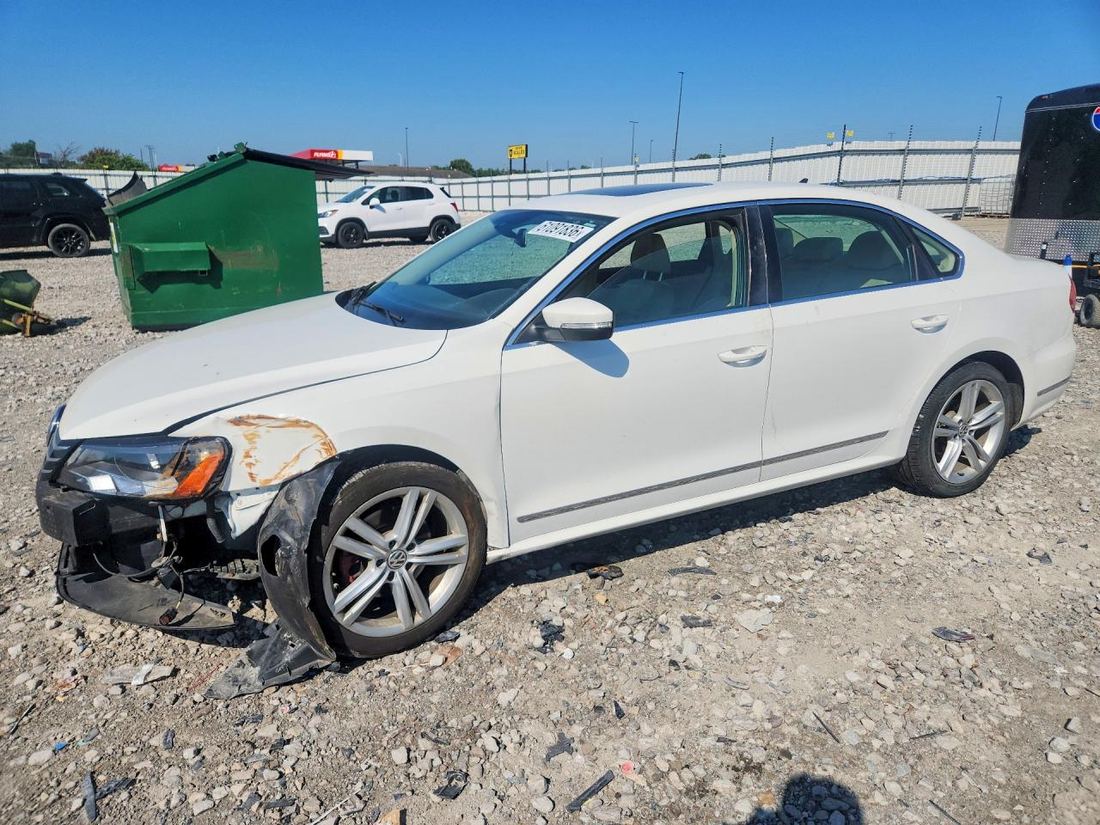 2013 VOLKSWAGEN PASSAT