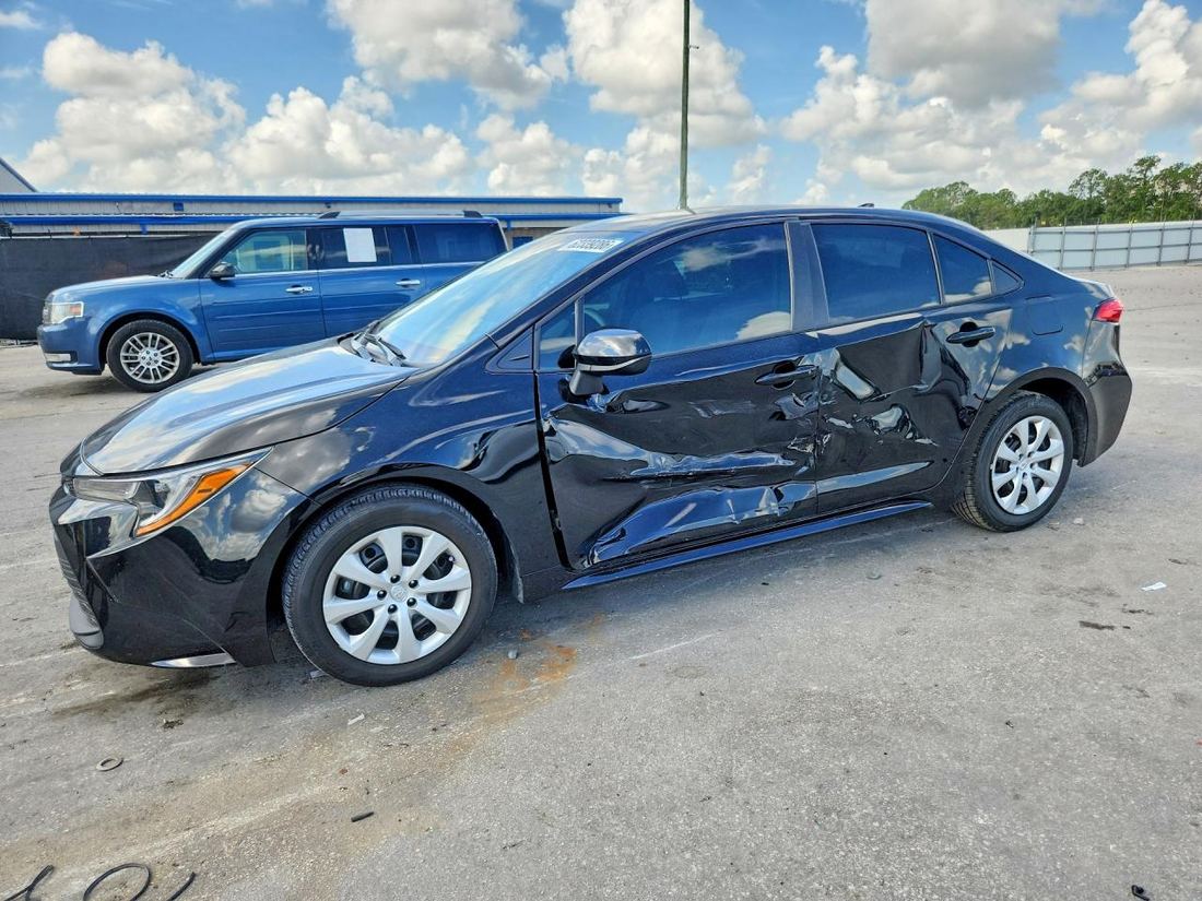 2024 TOYOTA COROLLA