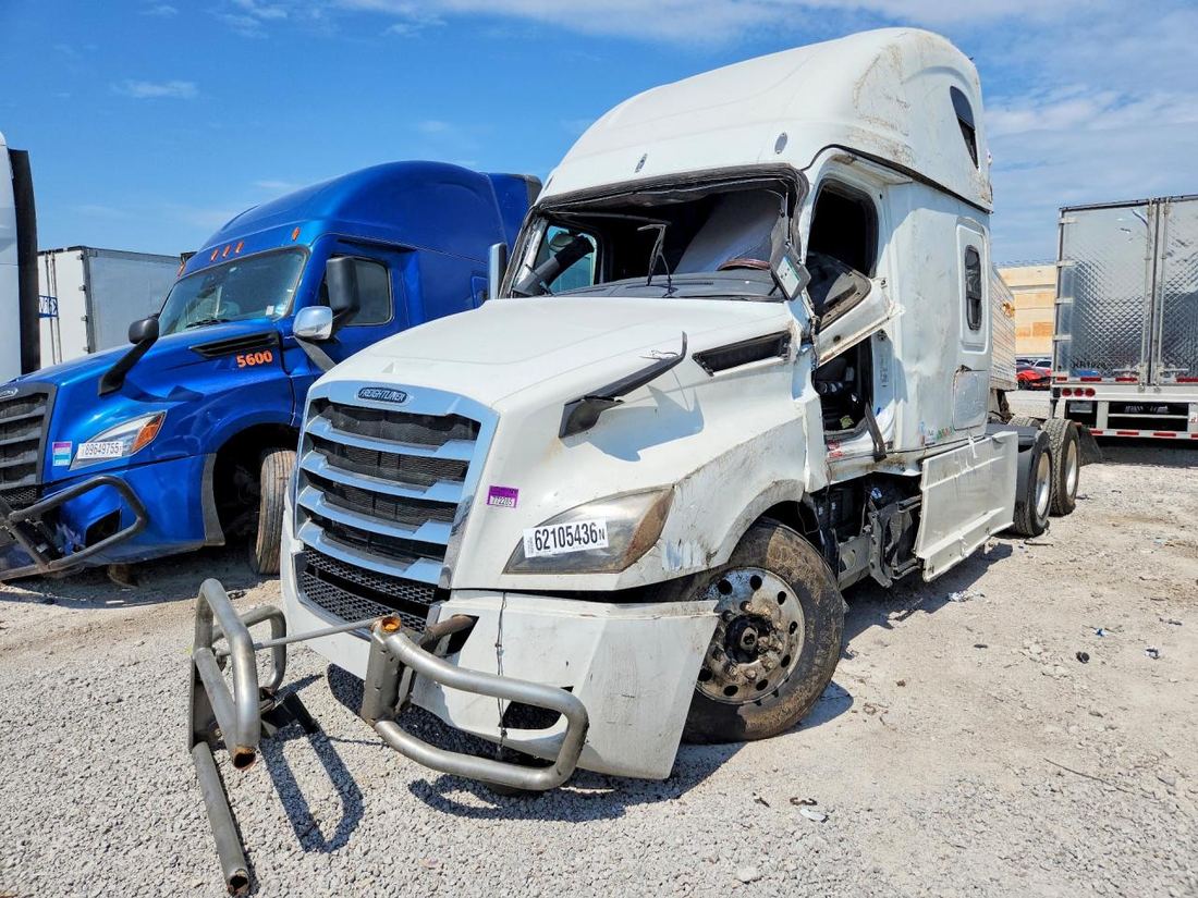 2021 FREIGHTLINER CASCADIA 126