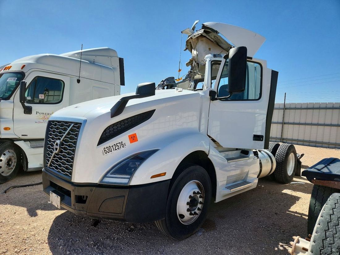 2022 VOLVO VN VNL