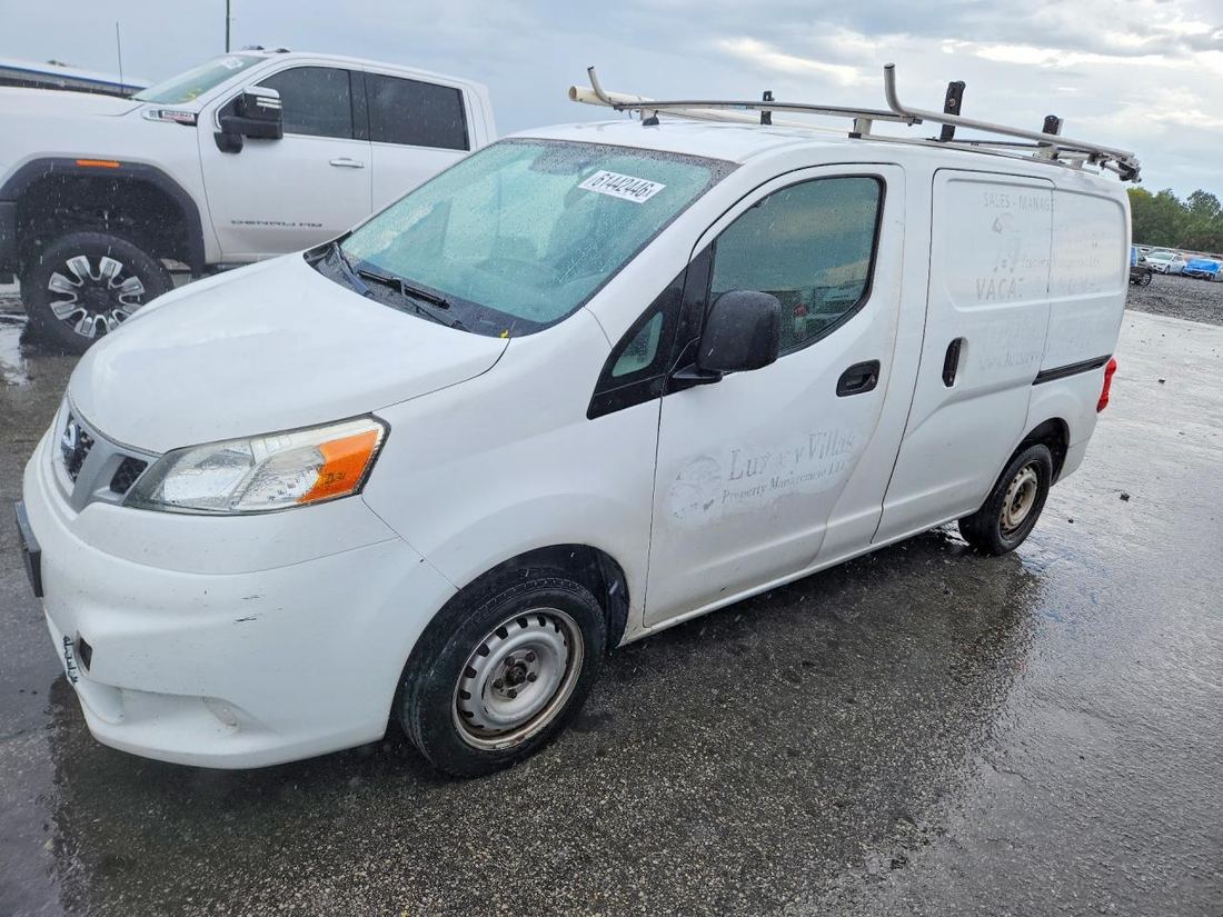 2014 NISSAN NV200