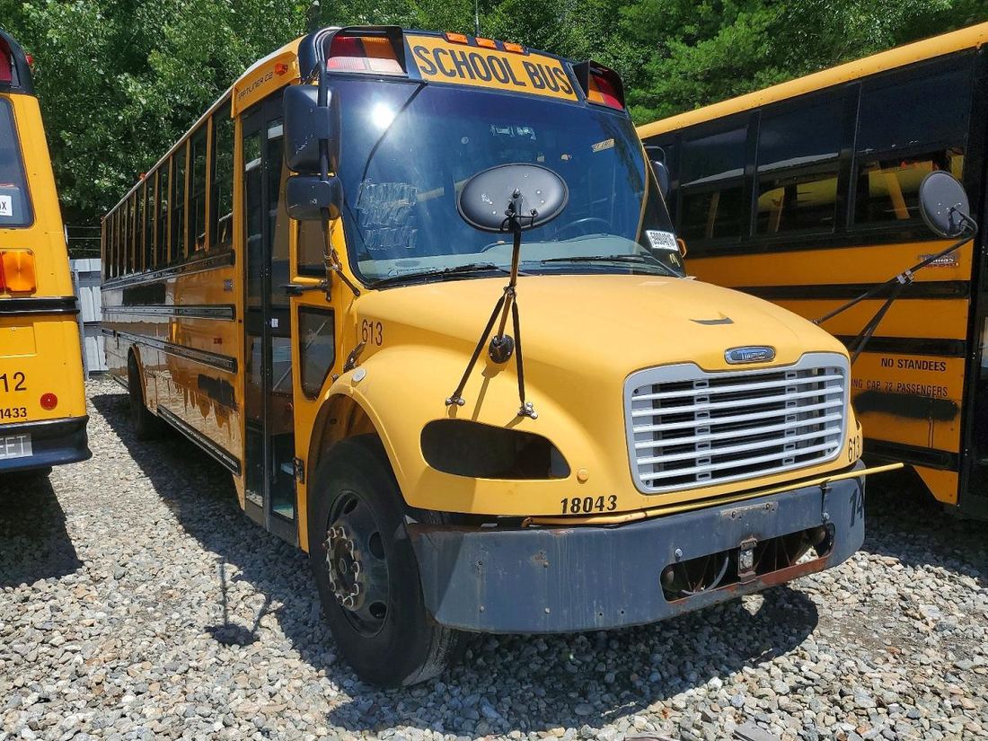 2010 THOMAS SAF-T-LINER C2