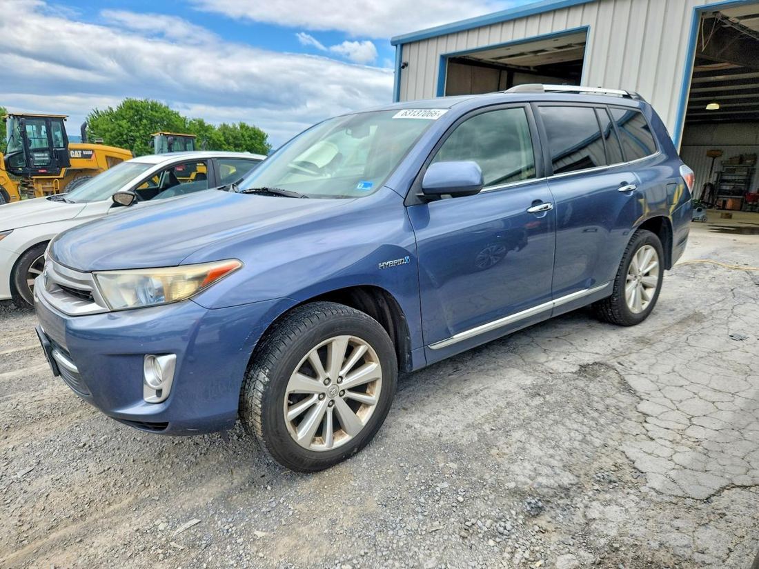 2013 TOYOTA HIGHLANDER