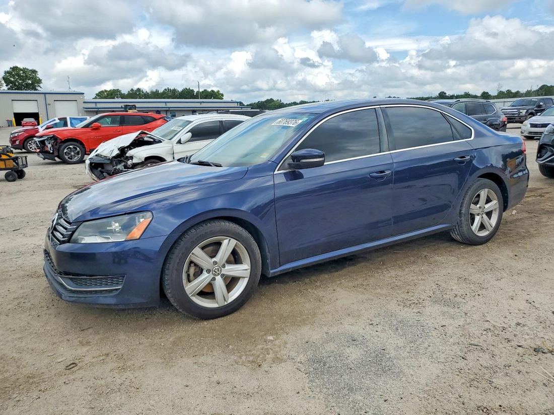 2013 VOLKSWAGEN PASSAT