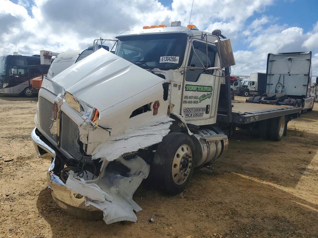 2013 KENWORTH CONSTRUCTION