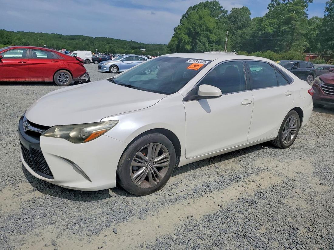 2017 TOYOTA CAMRY