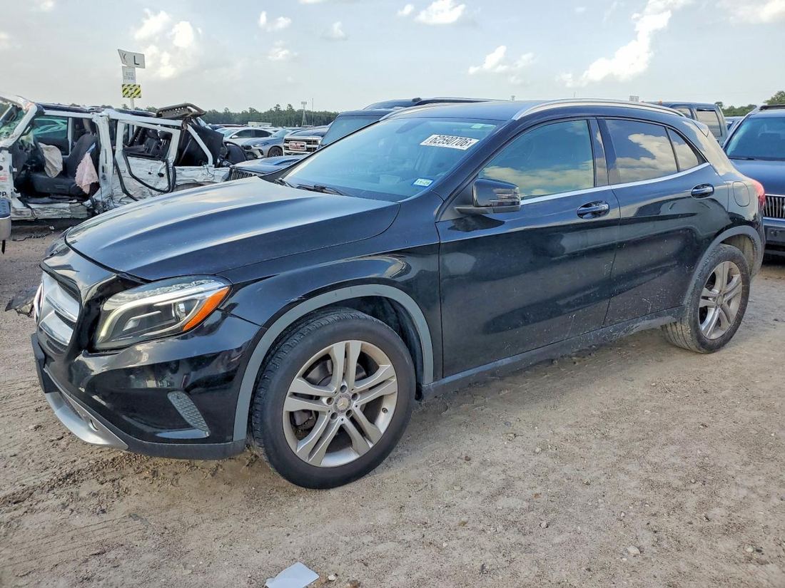 2015 MERCEDES-BENZ GLA
