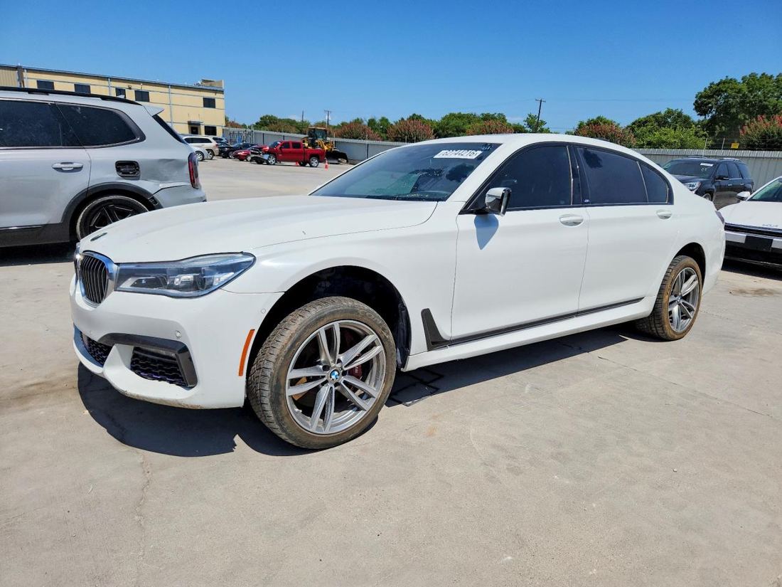 2018 BMW 750