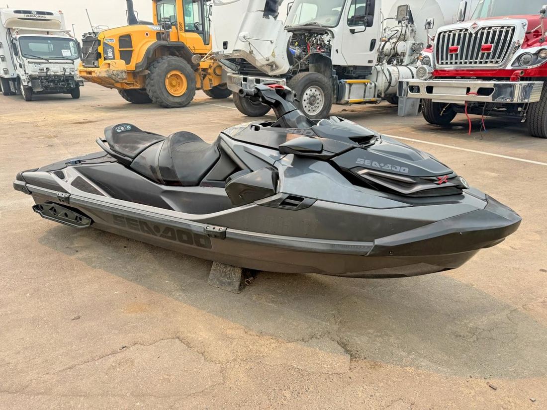 2022 SEA-DOO JET SKI