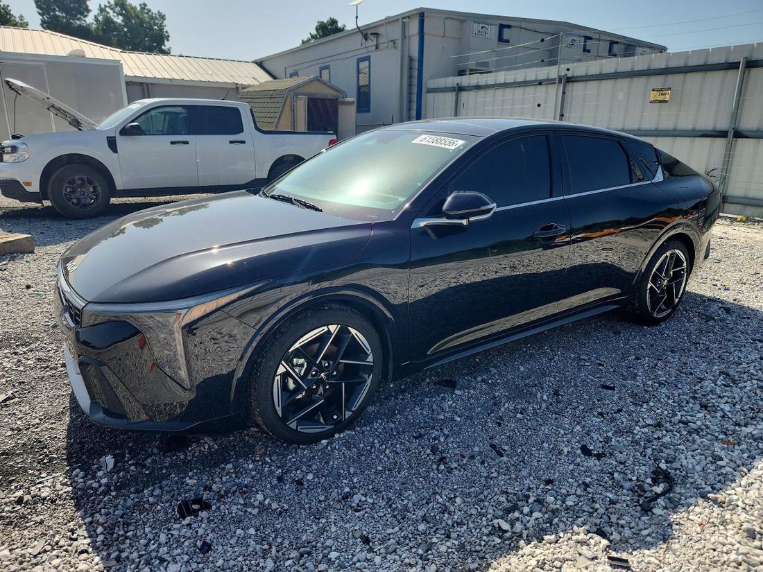 2025 KIA K4