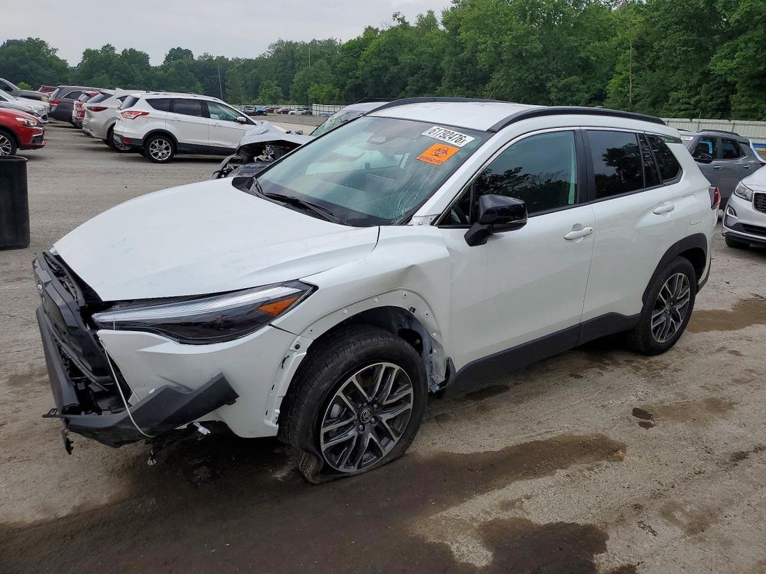 2026 TOYOTA COROLLA CROSS