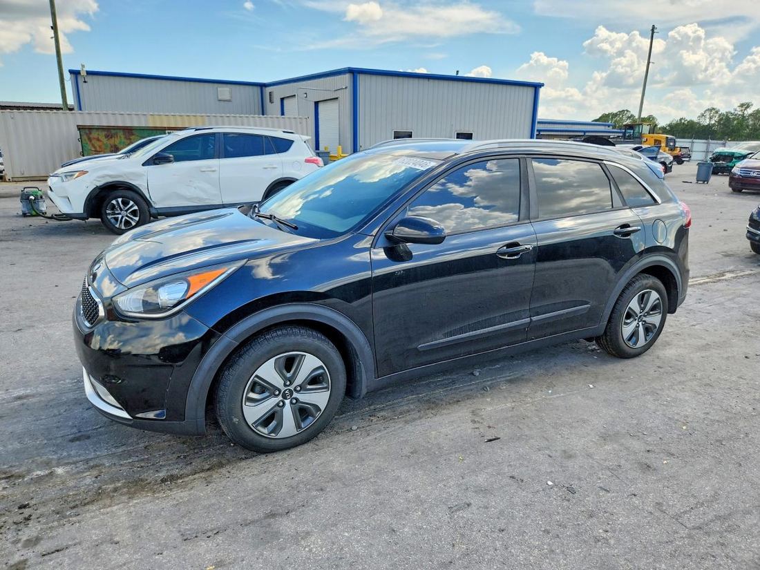 2017 KIA NIRO