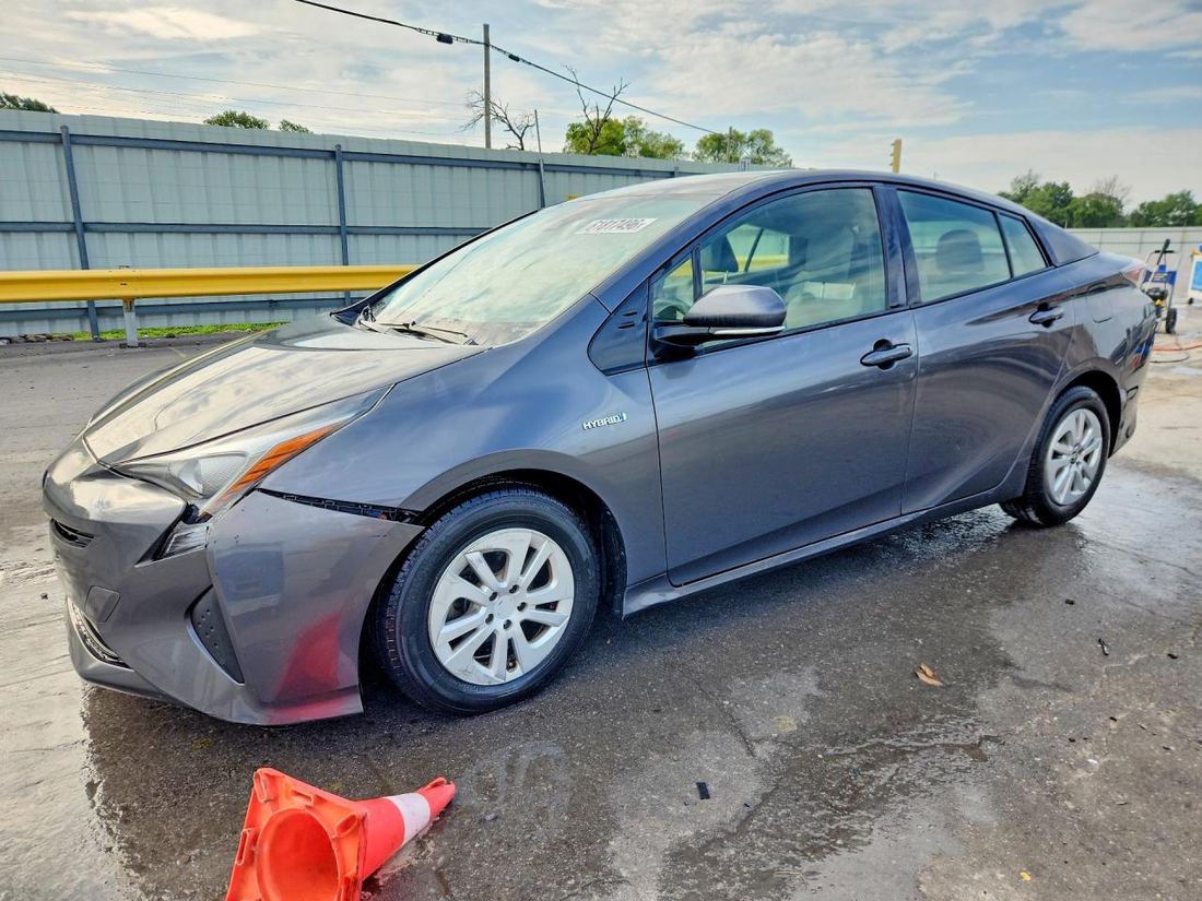 2017 TOYOTA PRIUS