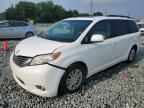 2011 TOYOTA SIENNA