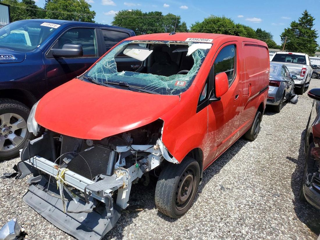 2020 NISSAN NV200