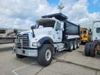 2009 MACK 700