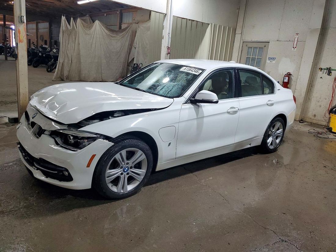 2018 BMW 330E