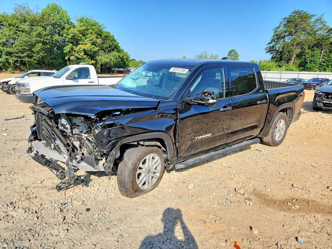 2024 TOYOTA TUNDRA