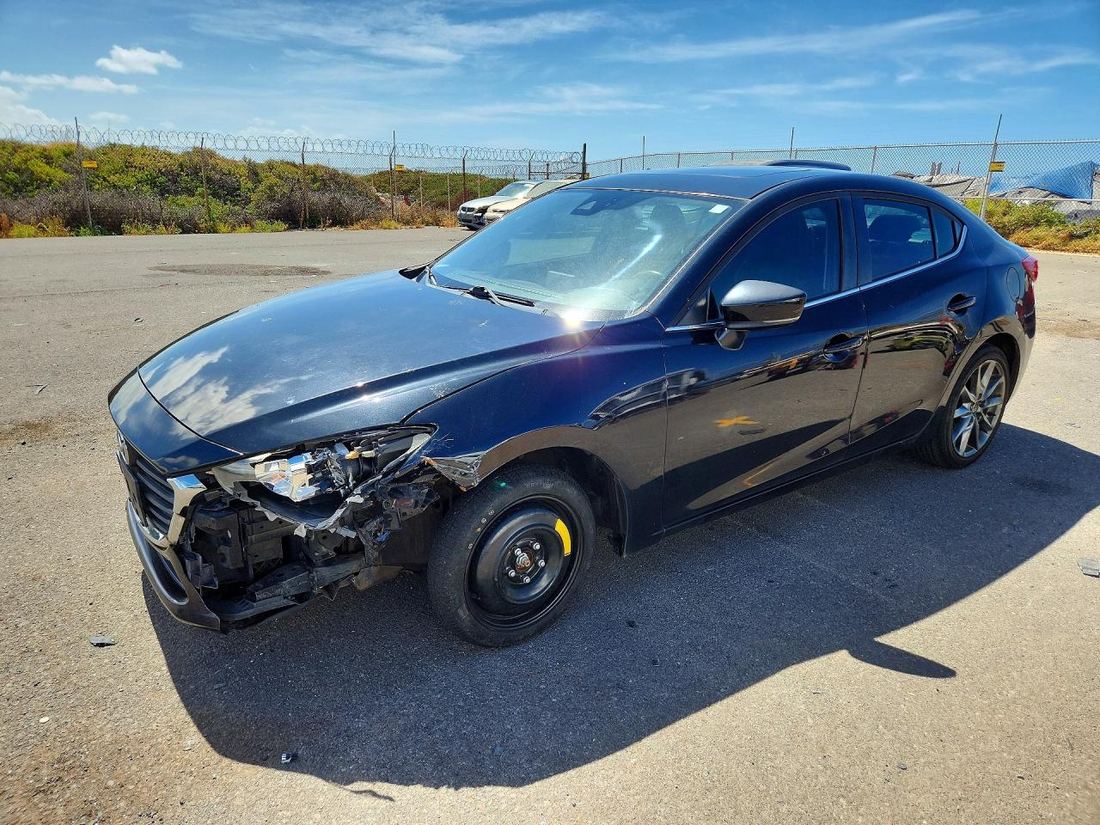 2018 MAZDA 3